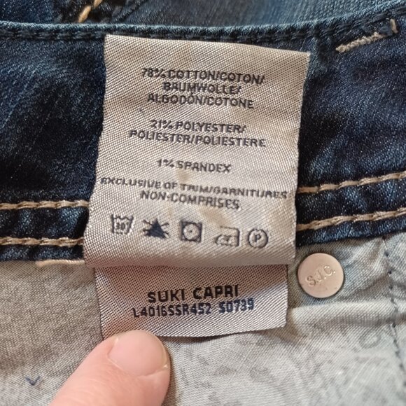 Silver Womens Jeans Suki Capri Cropped Dark Wash Midrise Stretch Size 28  30x26 - Picture 10 of 13